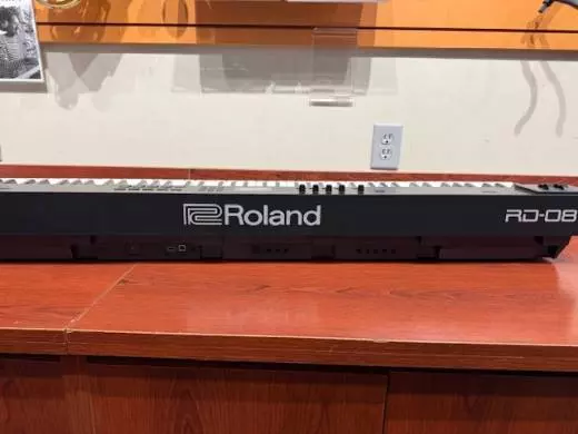 Roland - RD-08 2